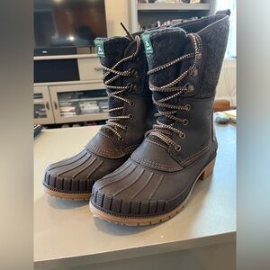 Kamik Sienna 2 Winter Waterproof Boots, Brown, Women’s 7, EUC, Canada Made